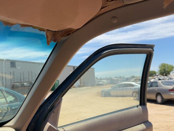 94 Explorer 2 Dr Passenger Right A Pillar Trim Windshield Post Panel Oem Tan — photo 6
