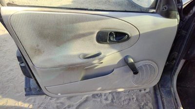 1996-1998 Saturn Sl1 Driver Left Front Door Trim Panel Manual Windows Gray
