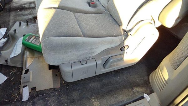 2004-2007 Ford Freestar Driver Left Side Seat Trim Panel Oem Gray — photo 1