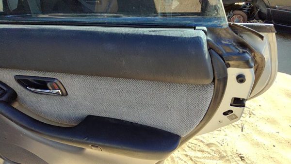 00-02 Subaru Legacy Passenger Right Rear Door Trim Panel With Switches Back Gray — photo 2