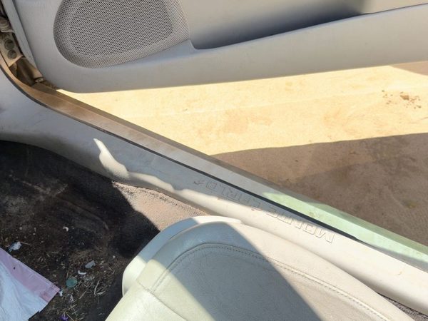2006-2007 Chevy Monte Carlo Passenger Right Lower Kick Trim Panel Oem Gray 832 — photo 2