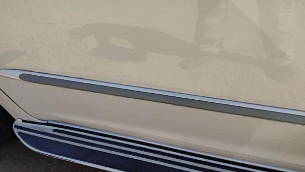 04-05 Sienna Driver Left Front Moulding From Door Oem Trim Strip White 071 — photo 4