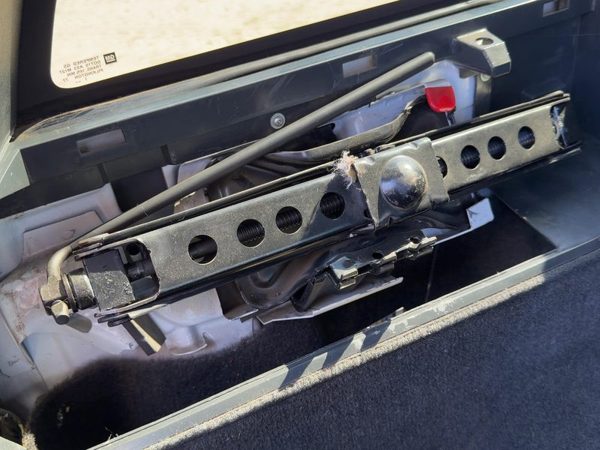 1995-2005 Chevy S10 Blazer 4 Door Jack Tool Kit Set Assembly Spare OEM 15099968 — photo 4
