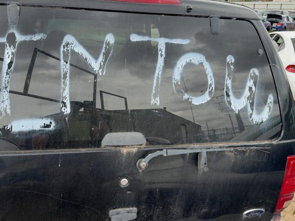 1997-2002 Ford Expedition Back Glass Rear Window Oem F75Z7842006Ca — photo 1