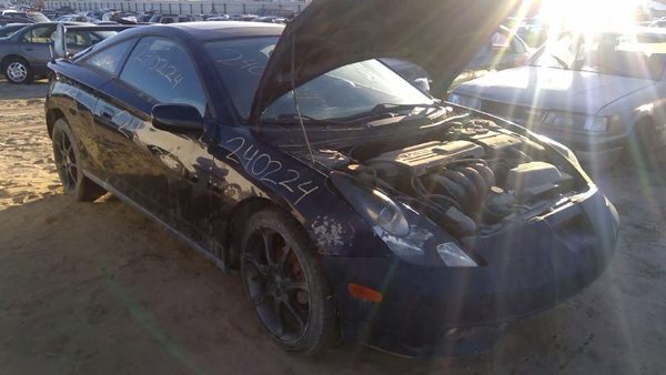 2003 Toyota Celica — vehicle photo 8