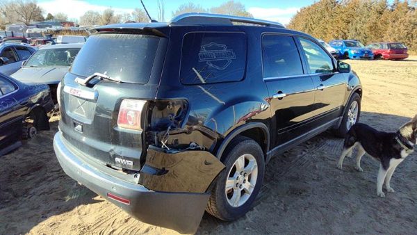 2009 GMC Acadia — vehicle photo 3