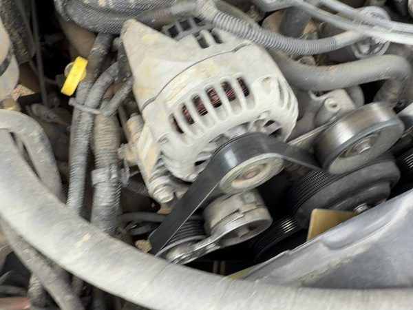 1998 Chevy S10 Blazer Mount Bracket Set For Alternator Oem 4.3L — photo 4
