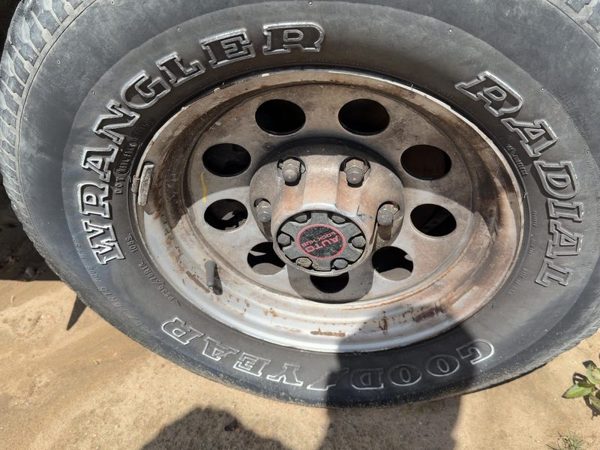 1993-1997 Isuzu Rodeo 15" Steel Wheel Oem Factory Rim #1 4403671 — photo 3