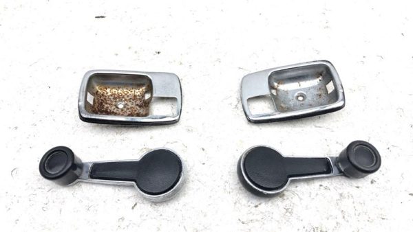 1971 Nissan 240Z Window Crank Inner Door Handle Bezel Pair Set Oem — photo 1