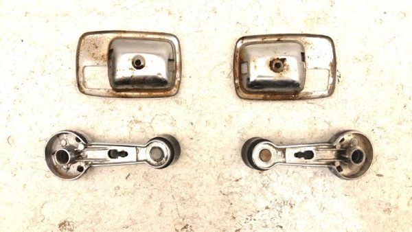 1971 Nissan 240Z Window Crank Inner Door Handle Bezel Pair Set Oem — photo 7