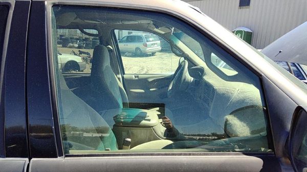 1997-2002 Ford Expedition Passenger Right Front Side Window Door Glass Oem — photo 1