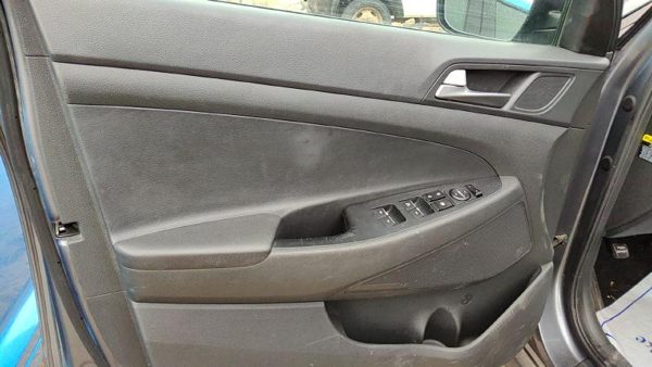 16-18 Hyundai Tucson Driver Left Front Inside Door Trim Panel Only Oem Black Try — photo 10
