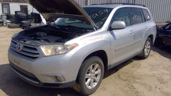 2012 Toyota Highlander — vehicle photo 1