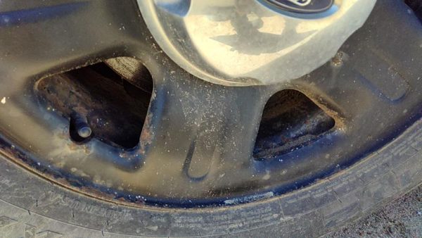 2005 Ford Explorer Wheel 4 — photo 4