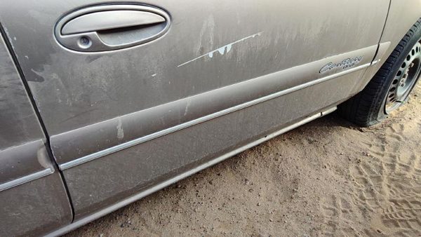 97-00 Buick Century Passenger Right Front Moulding From Door Trim Strip Silver — photo 1