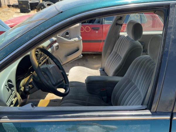 1995-2001 Chevy Lumina Driver Left Front Side Window Door Glass OEM 10260508 — photo 1