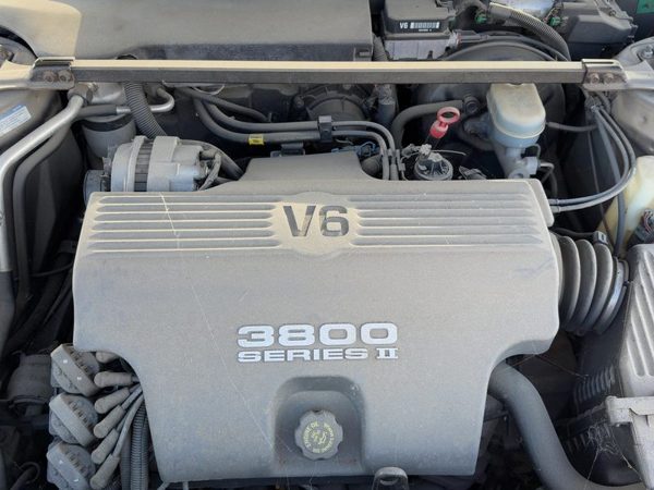 1999 Pontiac Bonneville Engine Cover Top Plastic Shield Oem 3.8L — photo 2