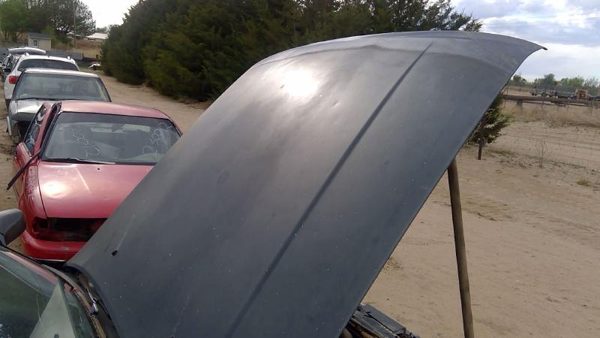 1991 Mitsubishi Galant VR-4 Hood OEM Green MB637182 — photo 2