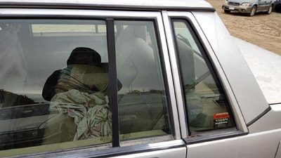 1985-1992 Volvo 740 Driver Left Rear Vent Window Back Door Glass With Frame Oem