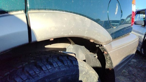 1998-2002 Honda Passport Driver Left Rear Flare Moulding On Quarter Panel Oem Lh — photo 2