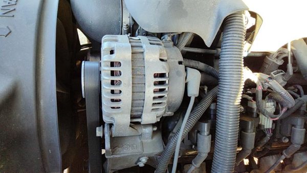 2000-2002 Chevy Suburban Alternator 5.3L 19244745 — photo 2