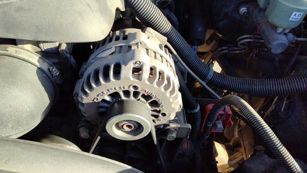 2000-2002 Chevy Suburban Alternator 5.3L 19244745 — photo 3