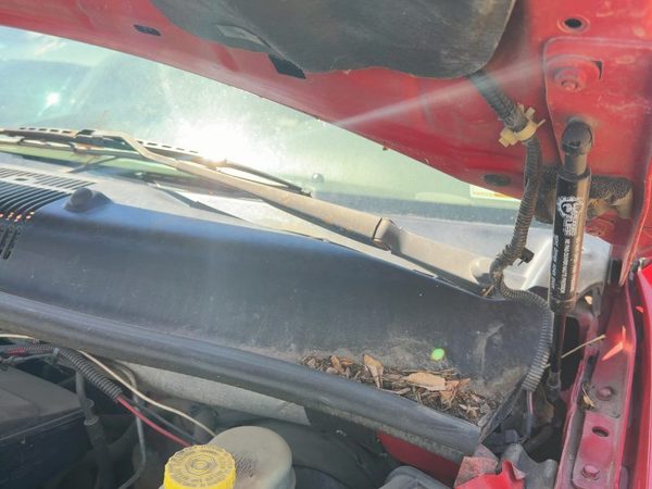 1999-2004 Jeep Grand Cherokee Driver Left Windshield Wiper Arm Oem Blade Lever — photo 1