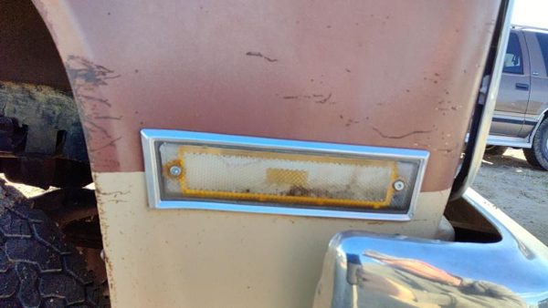 1983 Chevy Pickup 30 Fog/mark/park/turn Light/lamp RH — photo 4