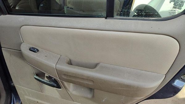 05 Ford Explorer Passenger Right Rear Door Trim Panel With Switches Back Tan Gp — photo 3