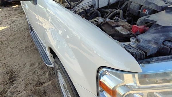 2007-2017 Lincoln Navigator Passenger Right Front Fender Oem Pv White Chocolate — photo 8