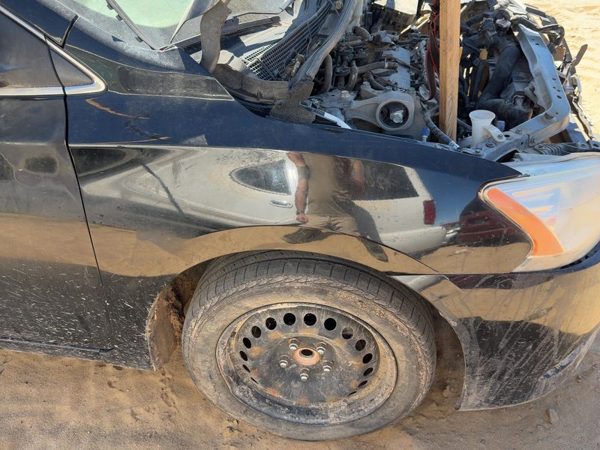 2014 Nissan Sentra Fender RH Super Black KH3 — photo 2