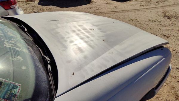 1994 Pontiac Bonneville Hood White — photo 3