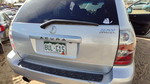 2004 Acura MDX Trunk/decklid/hatch/tailgate Silver — photo 2