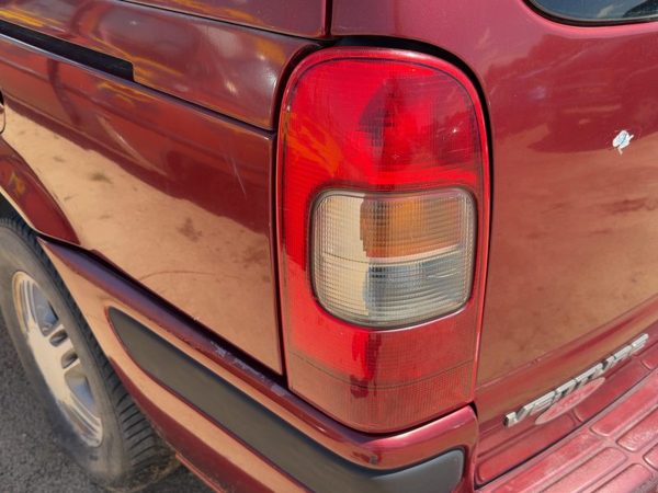 1997-2005 Chevy Venture Driver Left Tail Light Brake Lamp Oem Rear 10353279 — photo 2