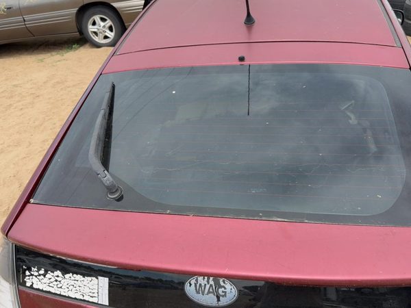 2004-2009 Toyota Prius Upper Back Glass Rear Window Oem Upper Wiper 6810547051 — photo 2