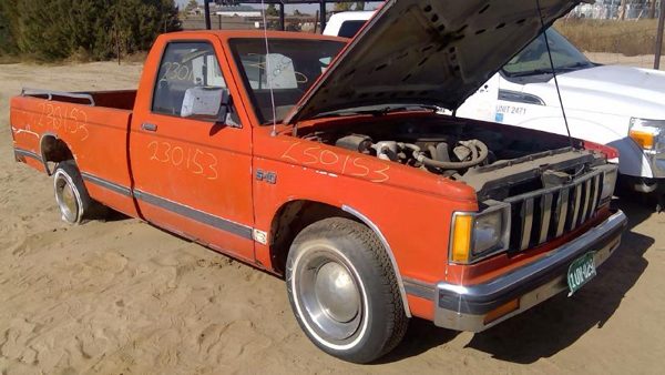 1983 Chevrolet S10 — vehicle photo 1