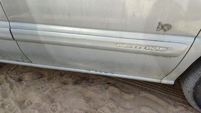 97-05 Venture Passenger Right Front Moulding From Door Oem Trim Strip Silver 17U