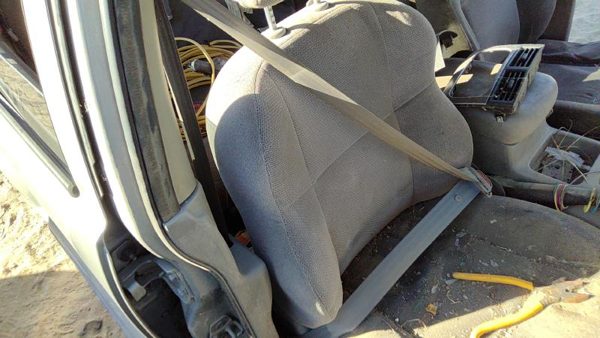 00-04 Grand Cherokee Passenger Right Front Seat Belt Retractor Shoulder Gray — photo 1