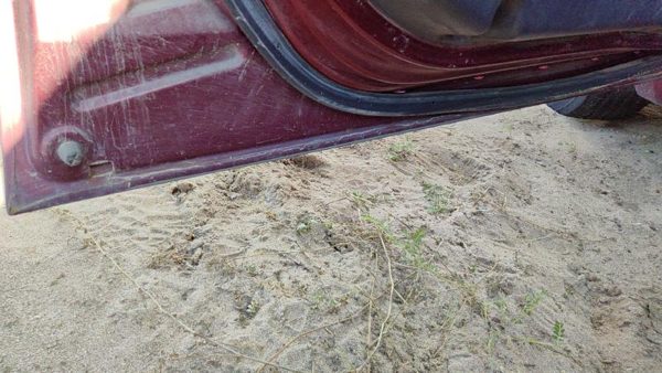 2006 Mitsubishi Galant Front Door LH 4DR P06 Ultra Red Pearl — photo 7