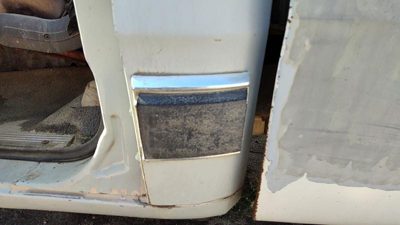 1981-1993 Dodge D350 Driver Left Rear Lower Moulding On Cab Corner Oem