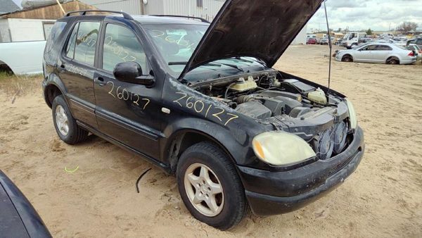 1999 Mercedes-Benz ML320 Crossmember/cradle/undercarria 3.2L AWD — photo 7