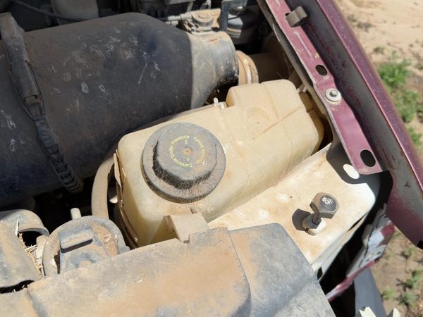 1999-2004 Ford F150 Coolant Reservoir Radiator Overflow Tank Bottle Oem 4.2L — photo 1