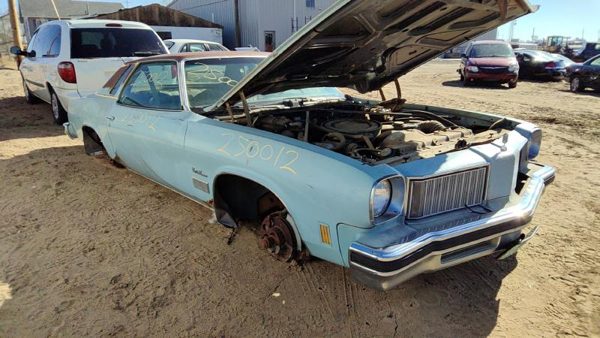 1975 Olds Cutlass — vehicle photo 7