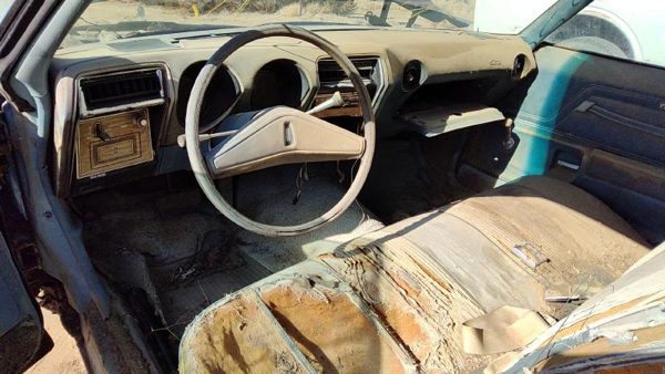 1975 Olds Cutlass — vehicle photo 3