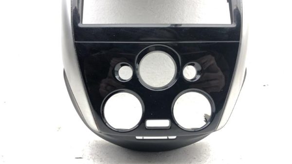 2014-2016 Nissan Versa Note Trim Bezel Around Radio Surround Dash Panel Oem — photo 7