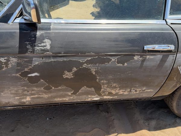 1980 Mercedes-Benz 450SL Front Door LH Black — photo 4