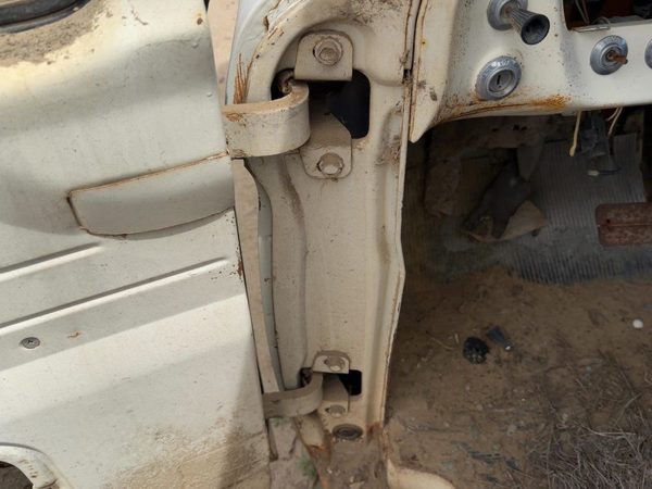 1967-1972 Ford F350 Driver Left Upper Lower Door Hinge Pair Set Oem C7Tz8122801B — photo 2