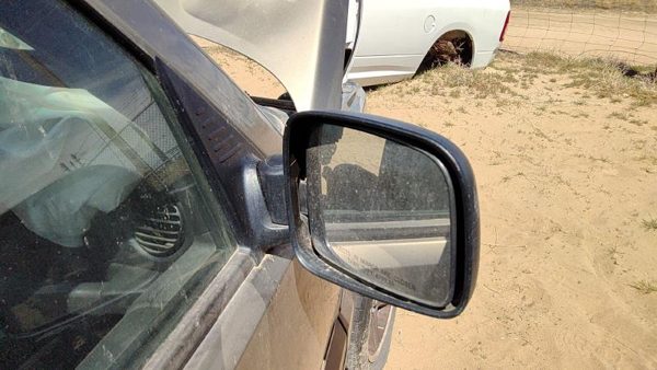 2002-2007 Jeep Liberty Passenger Right Power Side Mirror Door Mounted Oem — photo 5