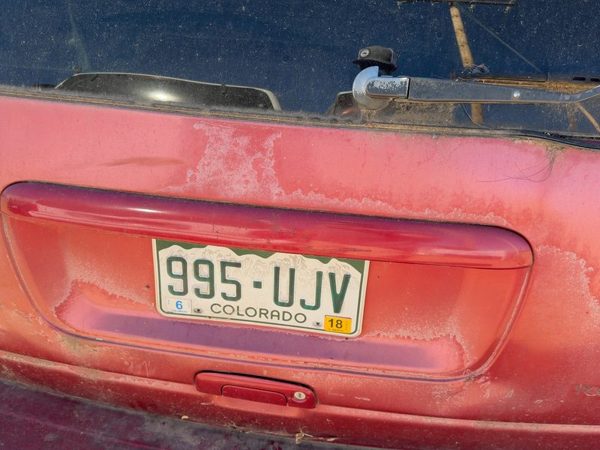 96-99 Town & Country License Plate Trim Panel Trunk 119" Wb Candy Apple Red Ph2 — photo 4