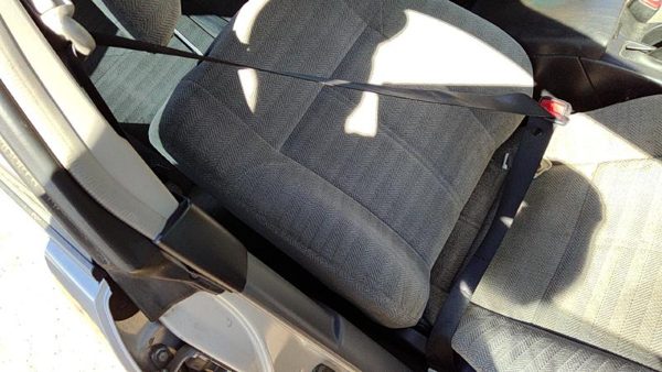 2002-2004 Subaru Legacy Passenger Right Front Seat Belt Retractor Shoulder Gray — photo 1